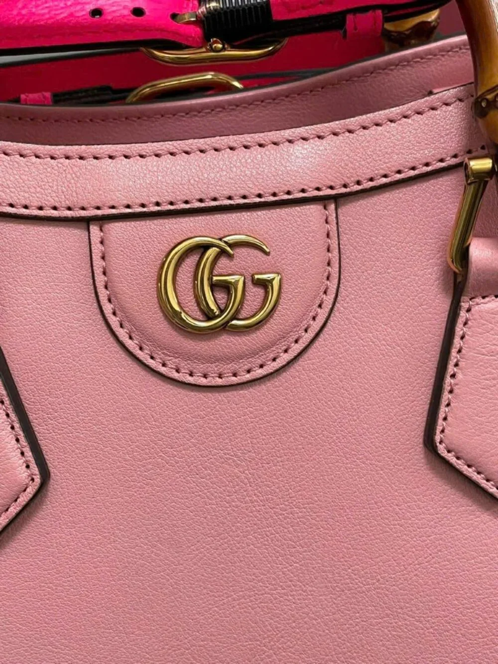 GUCCI Wonka Grain Calfskin Mini Diana Tote Bag Pink - Picture 4 of 16